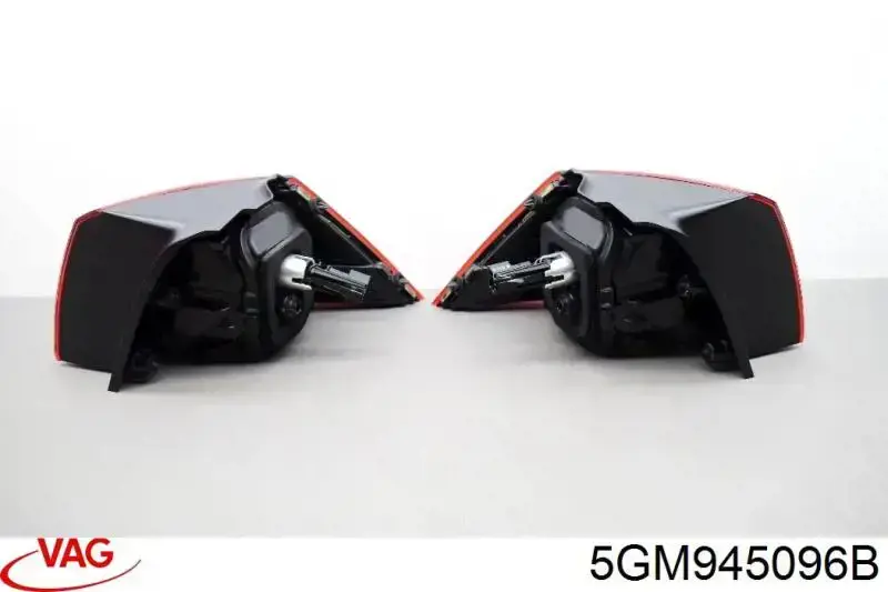Купить 5GM945096B VAG Фонарь задний правый, внешний
