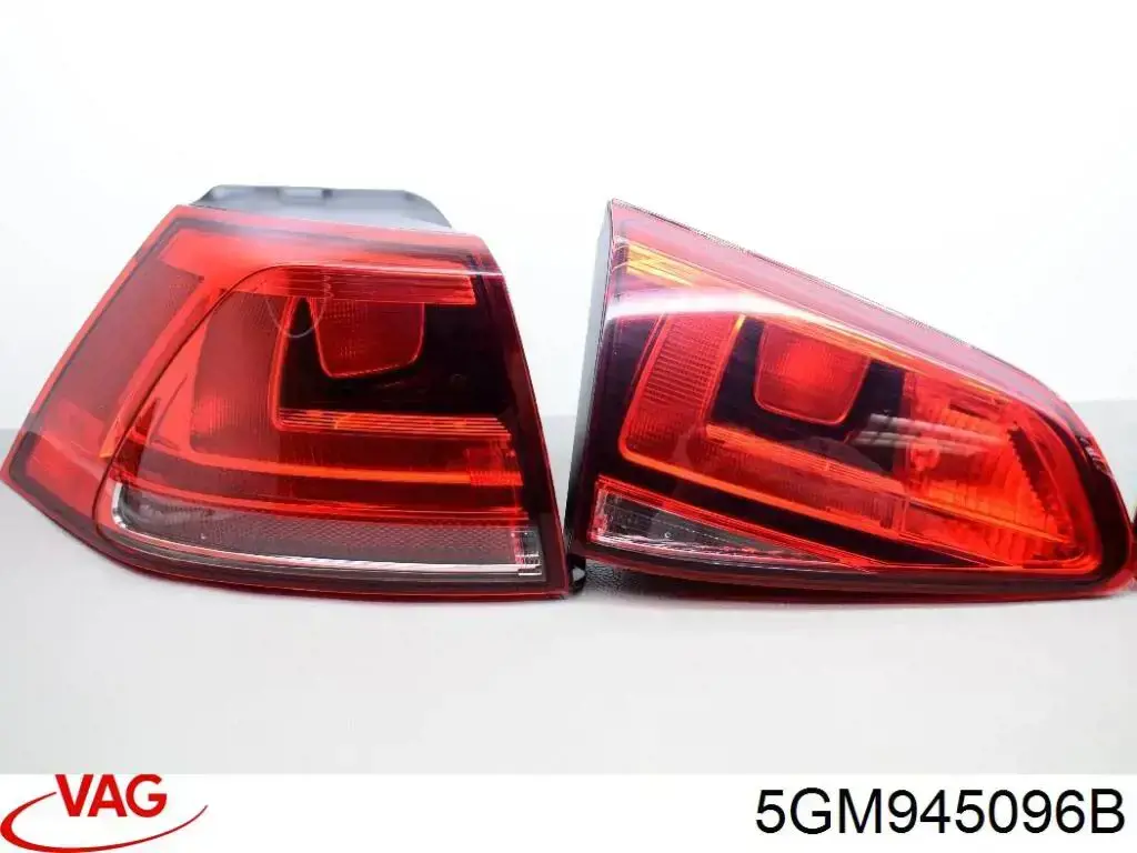 Фонарь задний правый внешний 5GM945096B VAG