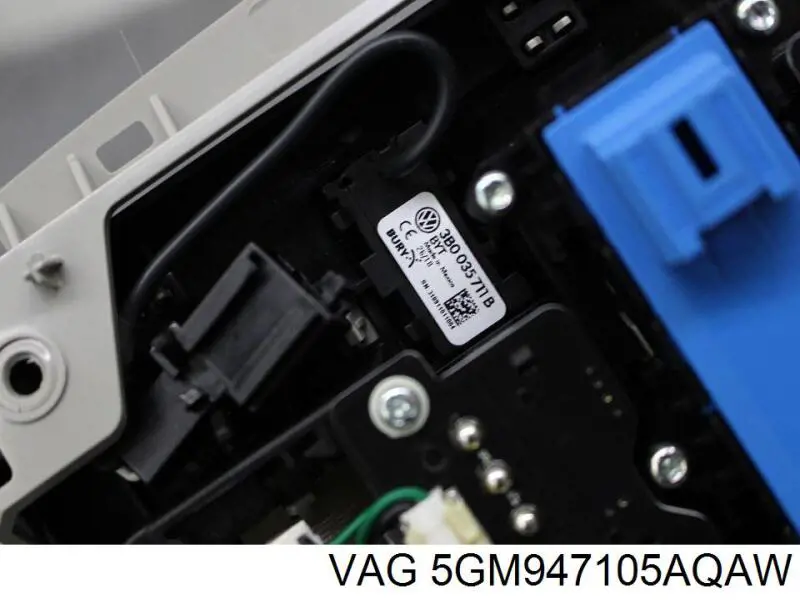 Купить 5GM947105AQAW VAG Плафон салона