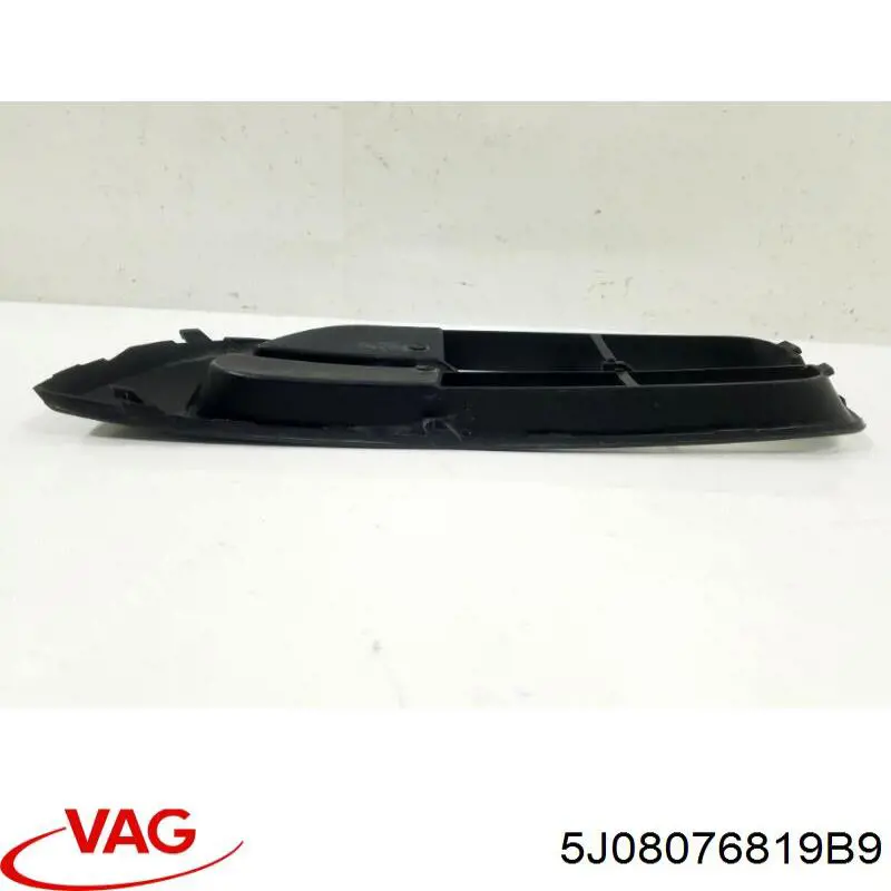 Решетка переднего бампера, внутренняя левая VAG 5J0807681
