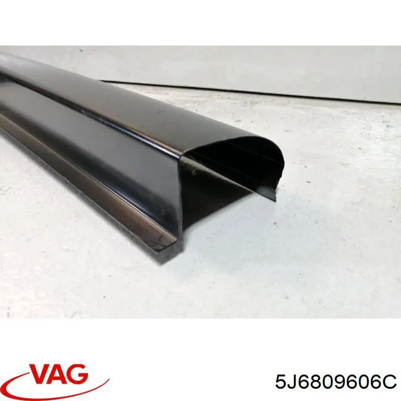 Купить 5J6809606C VAG Крыло заднее правое