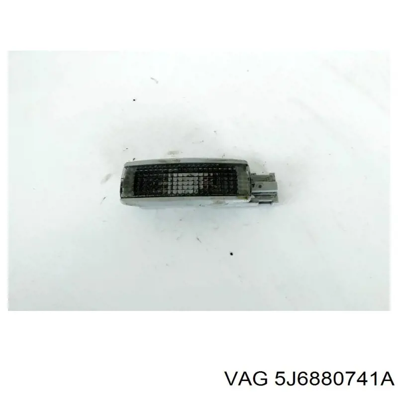 5J6880741A VAG Левая шторка безопасности