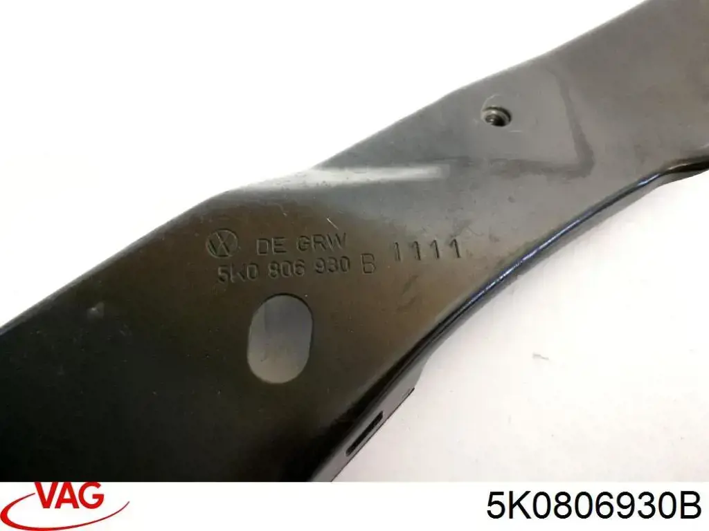 Кронштейн суппорта радиатора, нижний VAG 5K0806930B