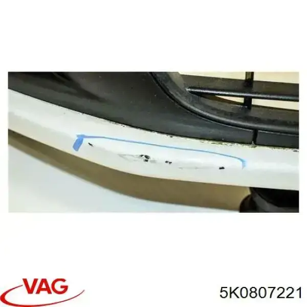 Бампер на авто VAG 5K0807221 цена, от 61.41 USD