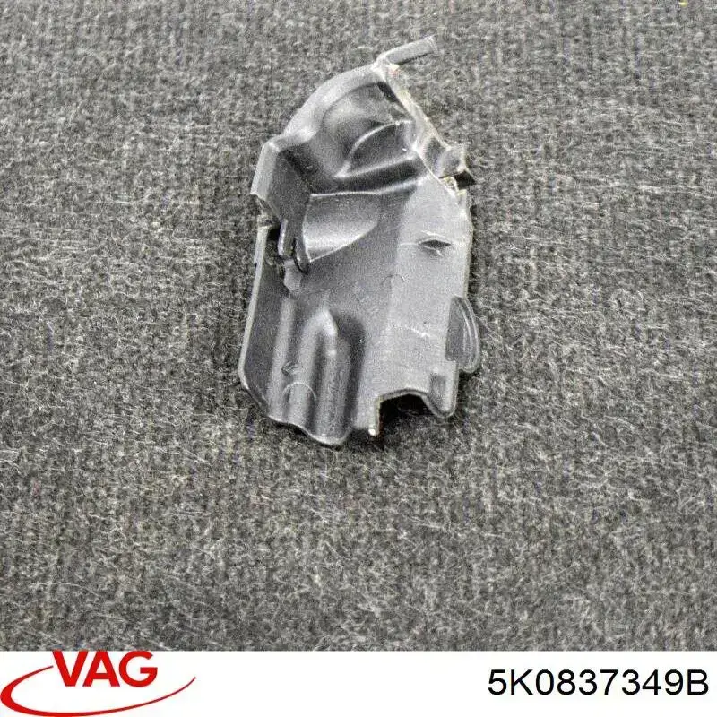 Купить 5K0837349B VAG Крышка ручки наружной двери задней левой