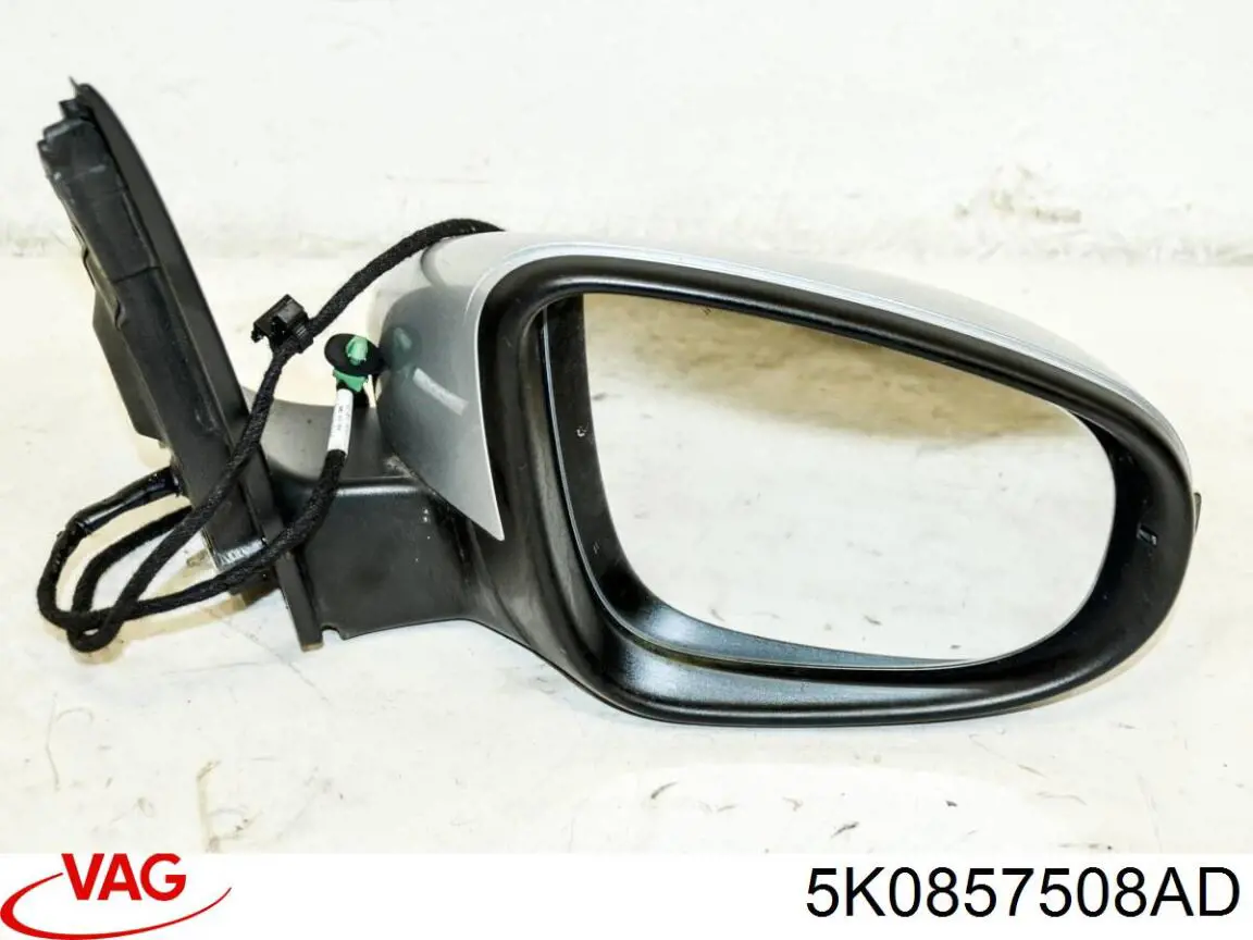Купить 5K0857508AD VAG Корпус зеркала заднего вида правого (внутрення часть)