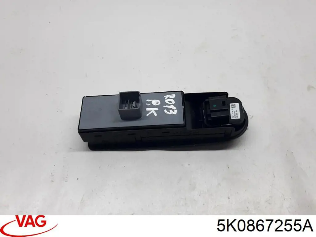 Купить 5K0867255A81U VAG Накладка кнопки стекло подъемника переднего левого