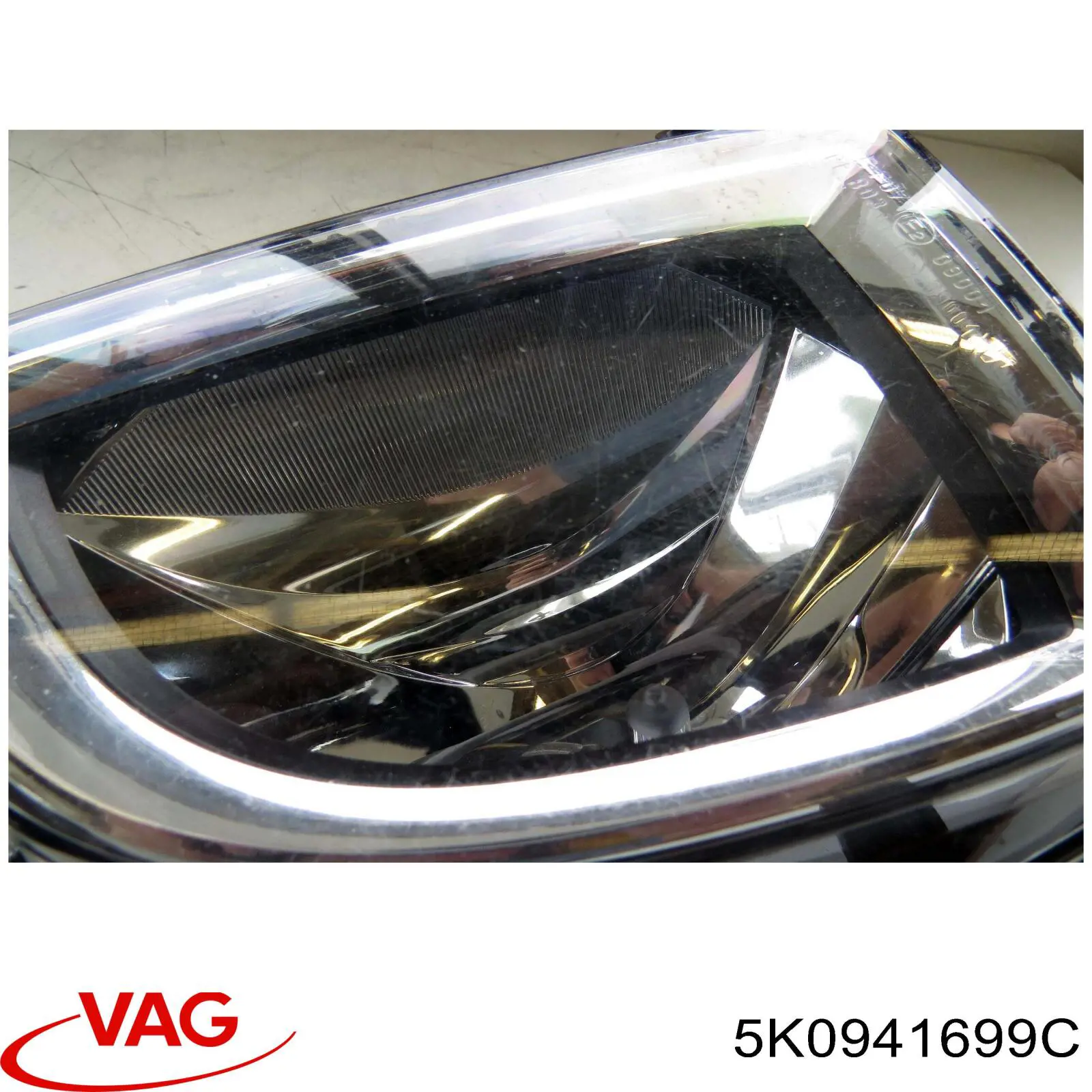 Купить 5K0941699C VAG Противотуманка левая