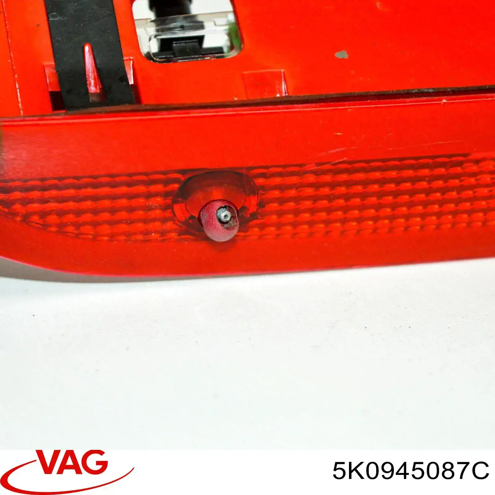 Задний стоп 5K0945087C VAG
