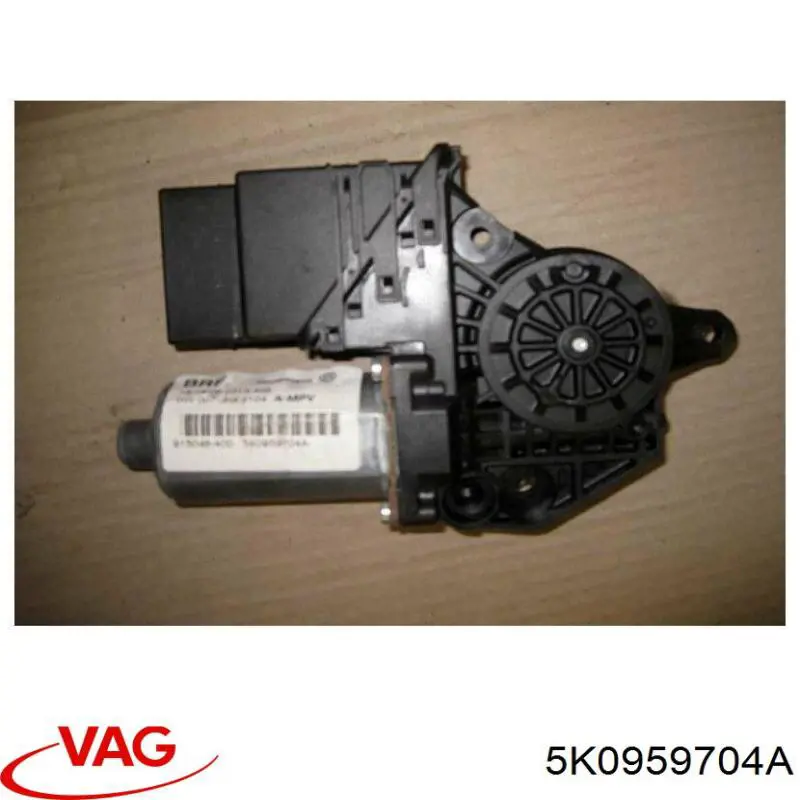 Купить 5K0959704A VAG Механизм стеклоподъемника двери задней правой