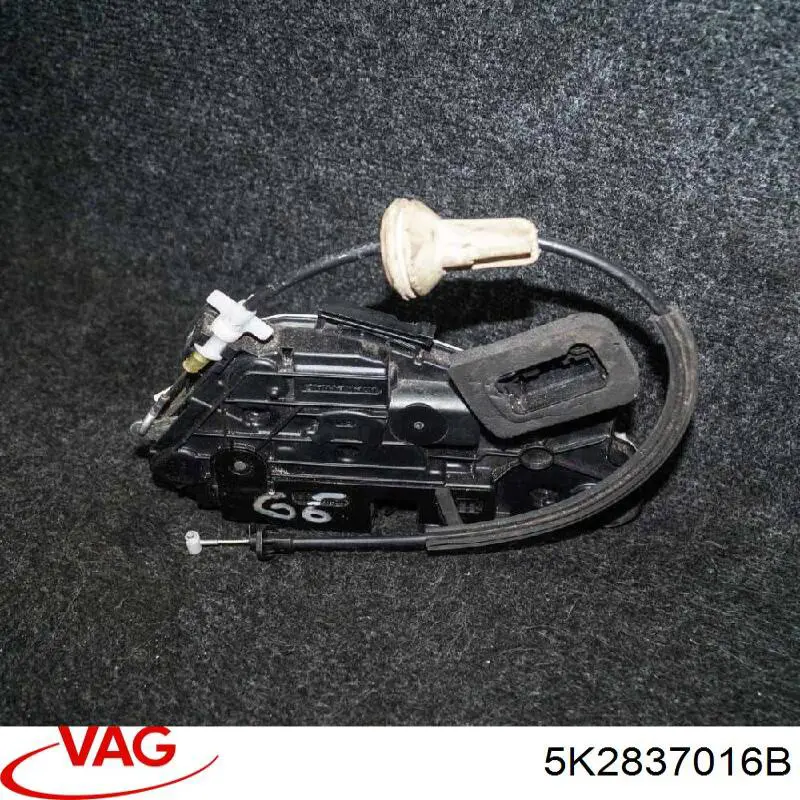 Внутренний дверной замок на Skoda Yeti  5L