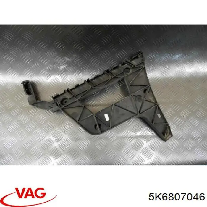 Кронштейн бампера заднего внешний правый VAG 5K6807046 цена, от 9.88 USD