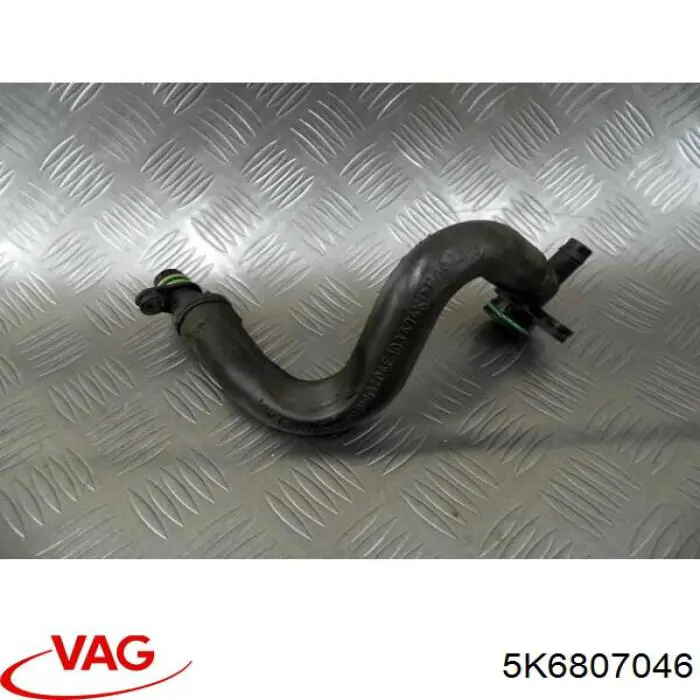 Купить 5K6807046 VAG Кронштейн бампера заднего внешний правый