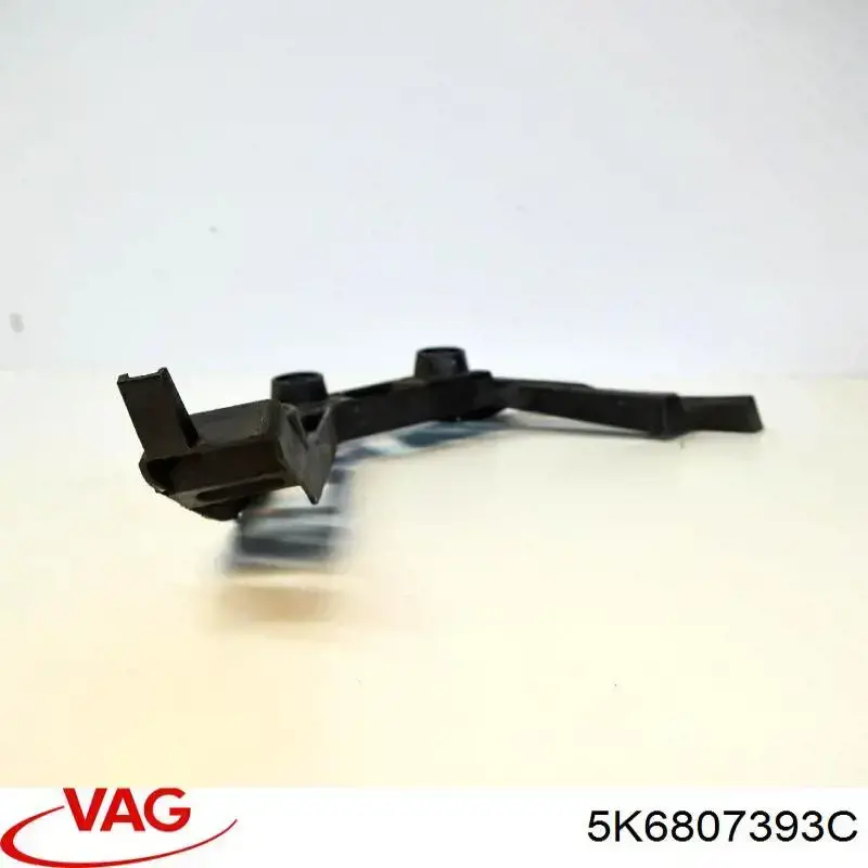 Купить 5K6807393C VAG Направляющая заднего бампера левая