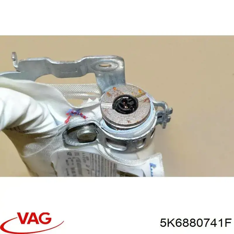 Купить 5K6880741F VAG Шторка боковая, левая