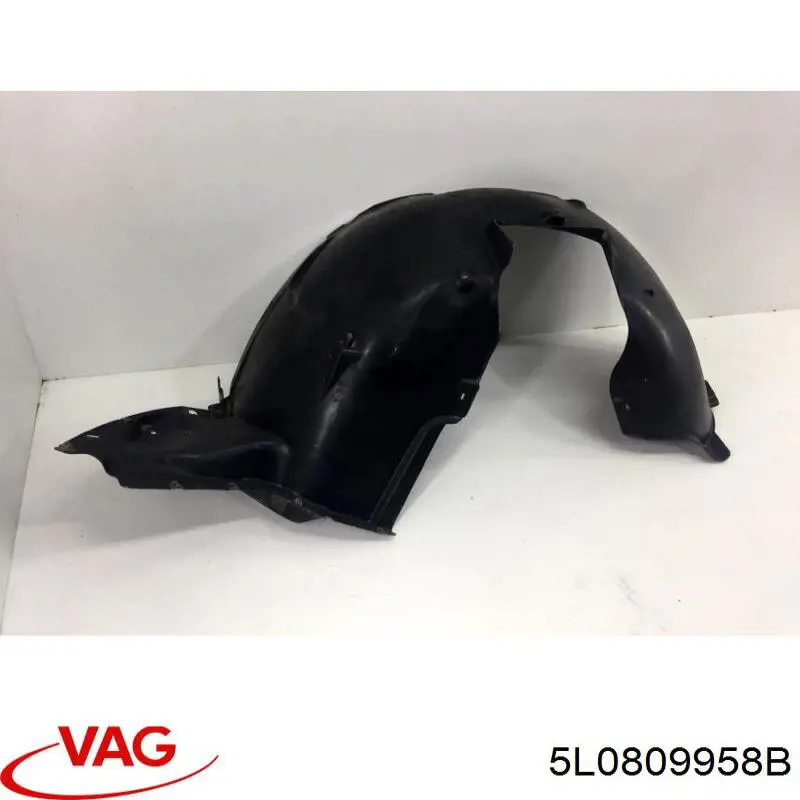 Подкрылок передний правый 5L0809958B VAG