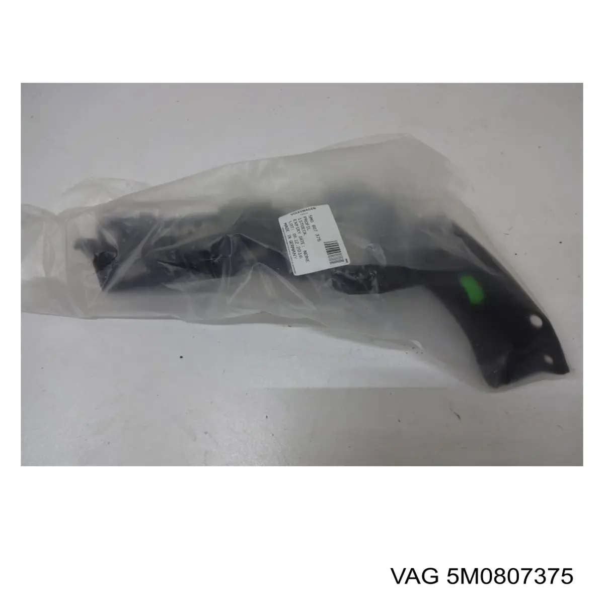 Купить 5M0807375 VAG Направляющая заднего бампера левая