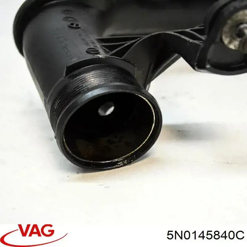 Патрубок интеркулера 5N0145840C VAG
