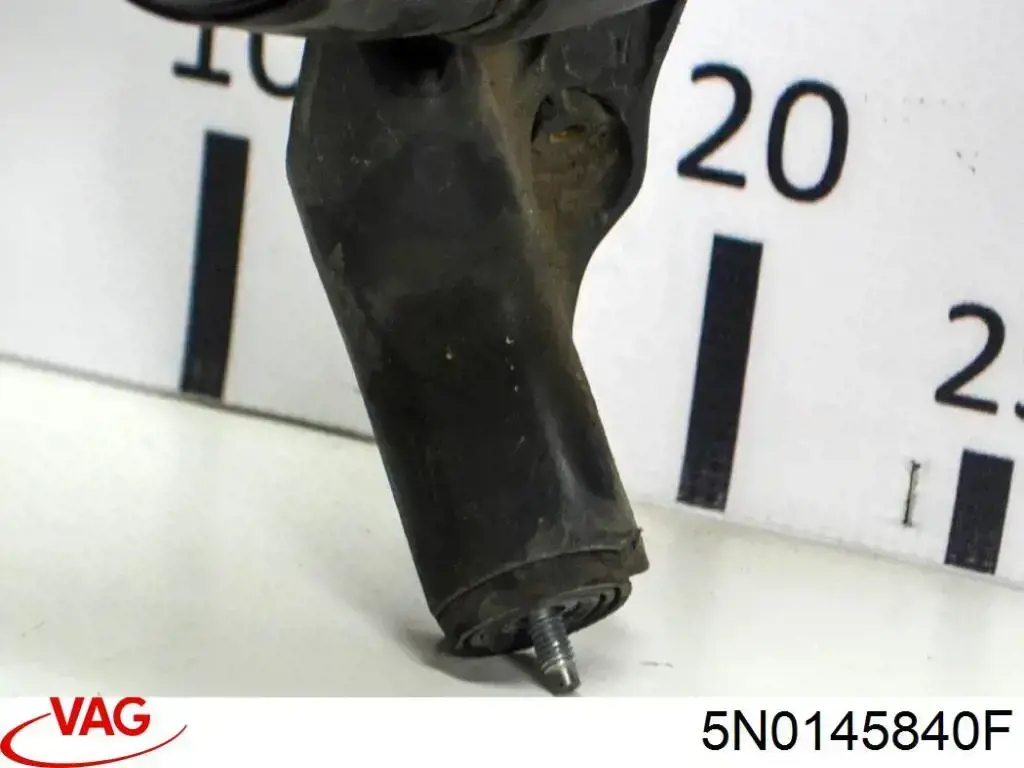 Шланг интеркуллера VAG 5N0145840F