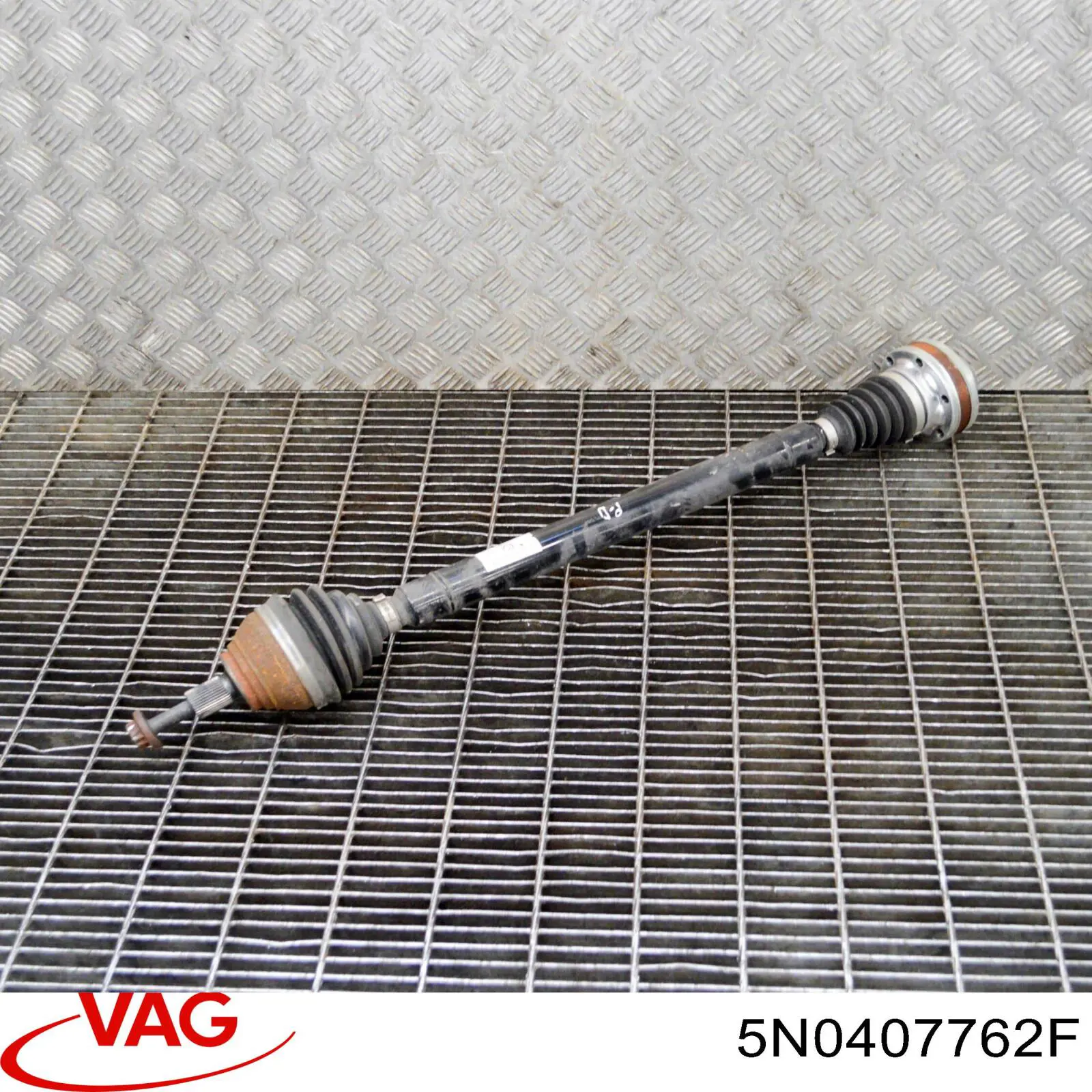 Привод передний правый VAG 5N0407762F цена, от 63.34 USD