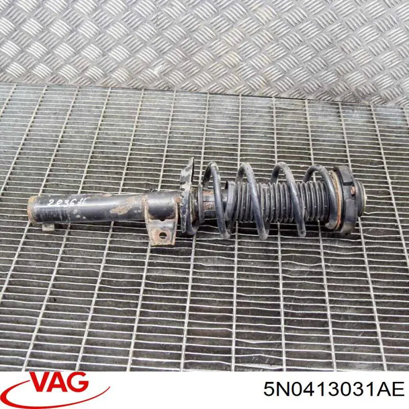Купить 5N0413031AE VAG Амортизатор передней подвески