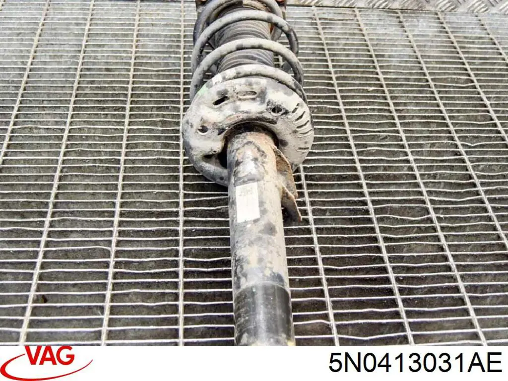 Амортизатор передний 5N0413031AE VAG