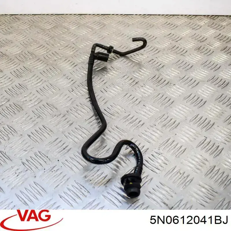 Шланг (патрубок) вакуумного насоса VAG 5N0612041BJ цена, от 33.86 USD