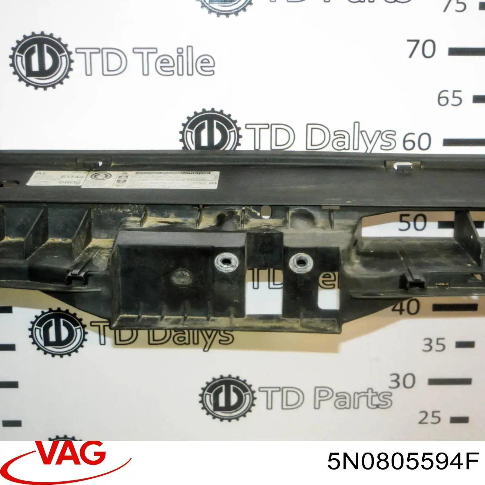 Рамка радиатора 5N0805594F VAG