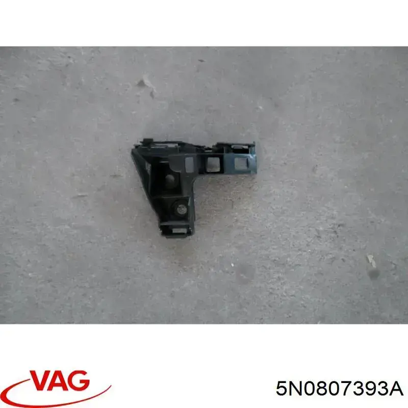 Купить 5N0807393A VAG Левый кронштейн крепления бампера заднего
