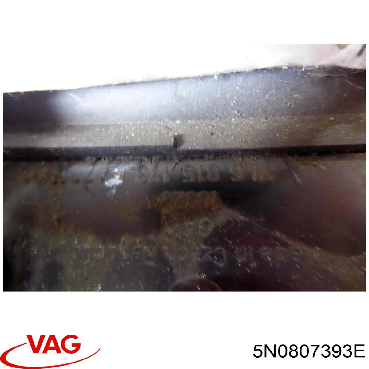Крепление бамера левое VAG 5N0807393E цена, от 43.46 USD