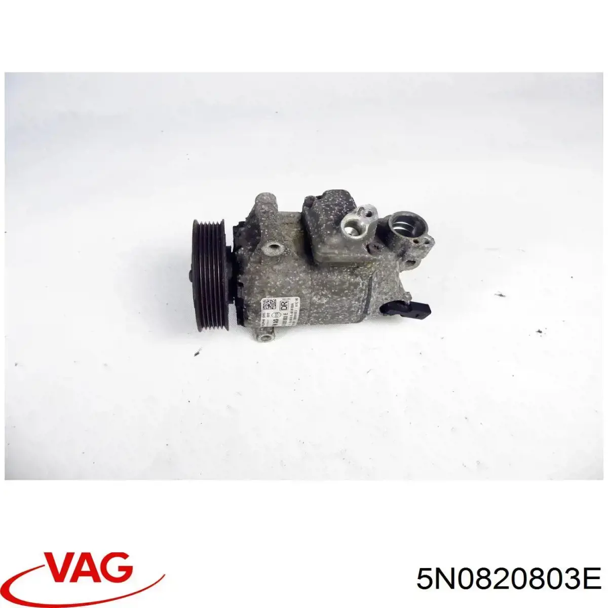 Компрессор кондиционера 5N0820803E VAG