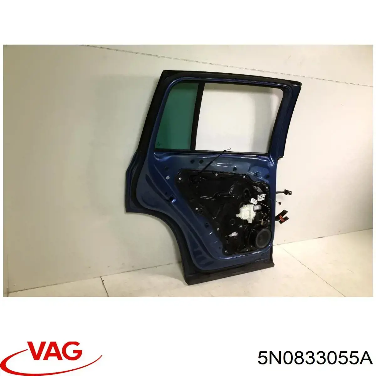Дверь задняя левая 5N0833055A VAG