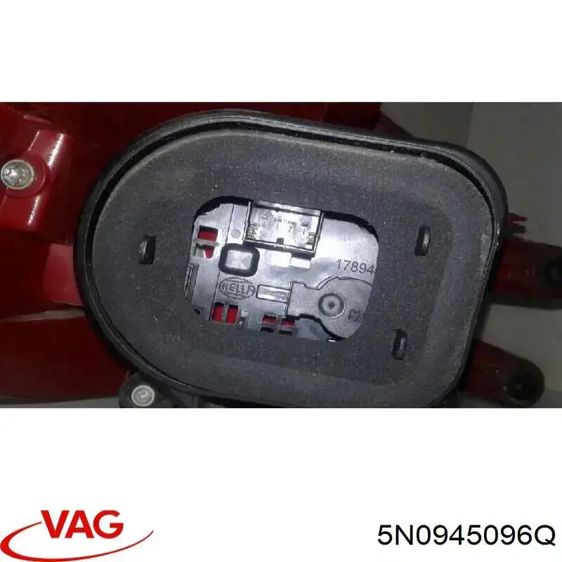 Купить 5N0945096Q VAG Фонарь задний правый, внешний