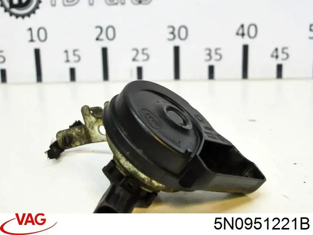 Сигнал звуковой VAG 5N0951221B