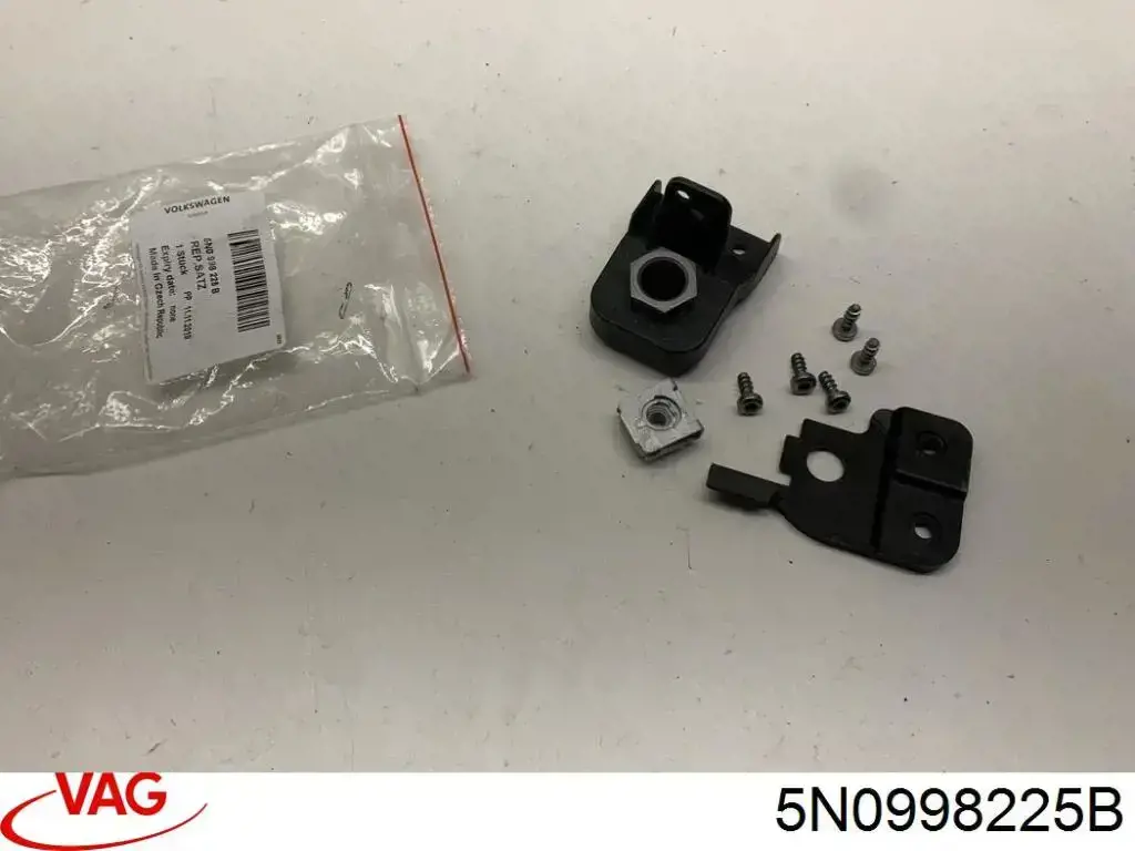 Купить 5N0998225B VAG Кронштейн (адаптер) крепления фары передней левой