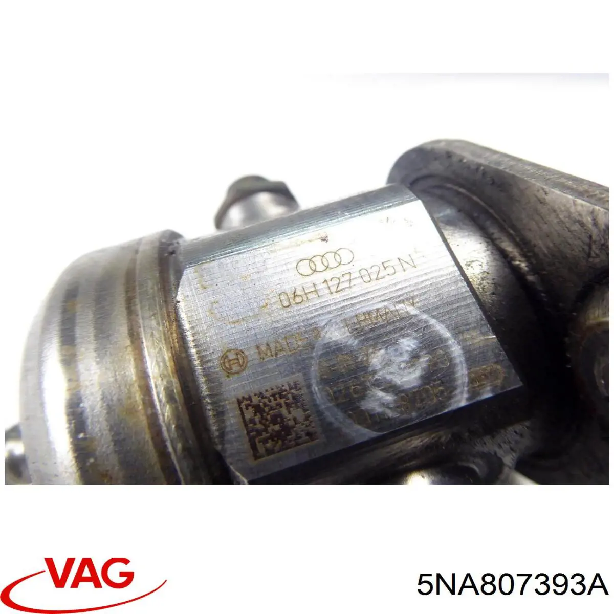 Кронштейн бампера заднего левый 5NA807393A VAG
