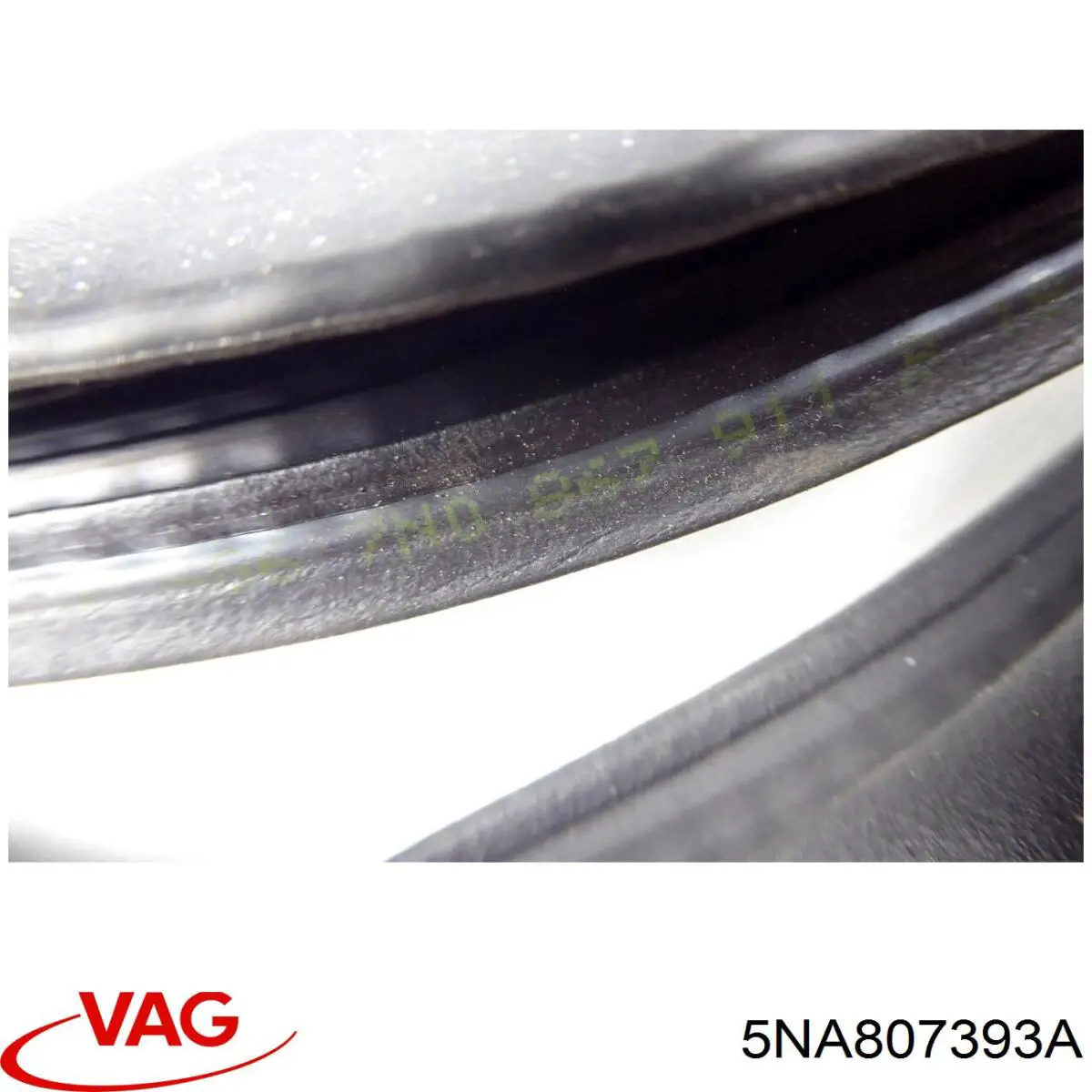 Кронштейн бампера заднего левый 5NA807393A VAG
