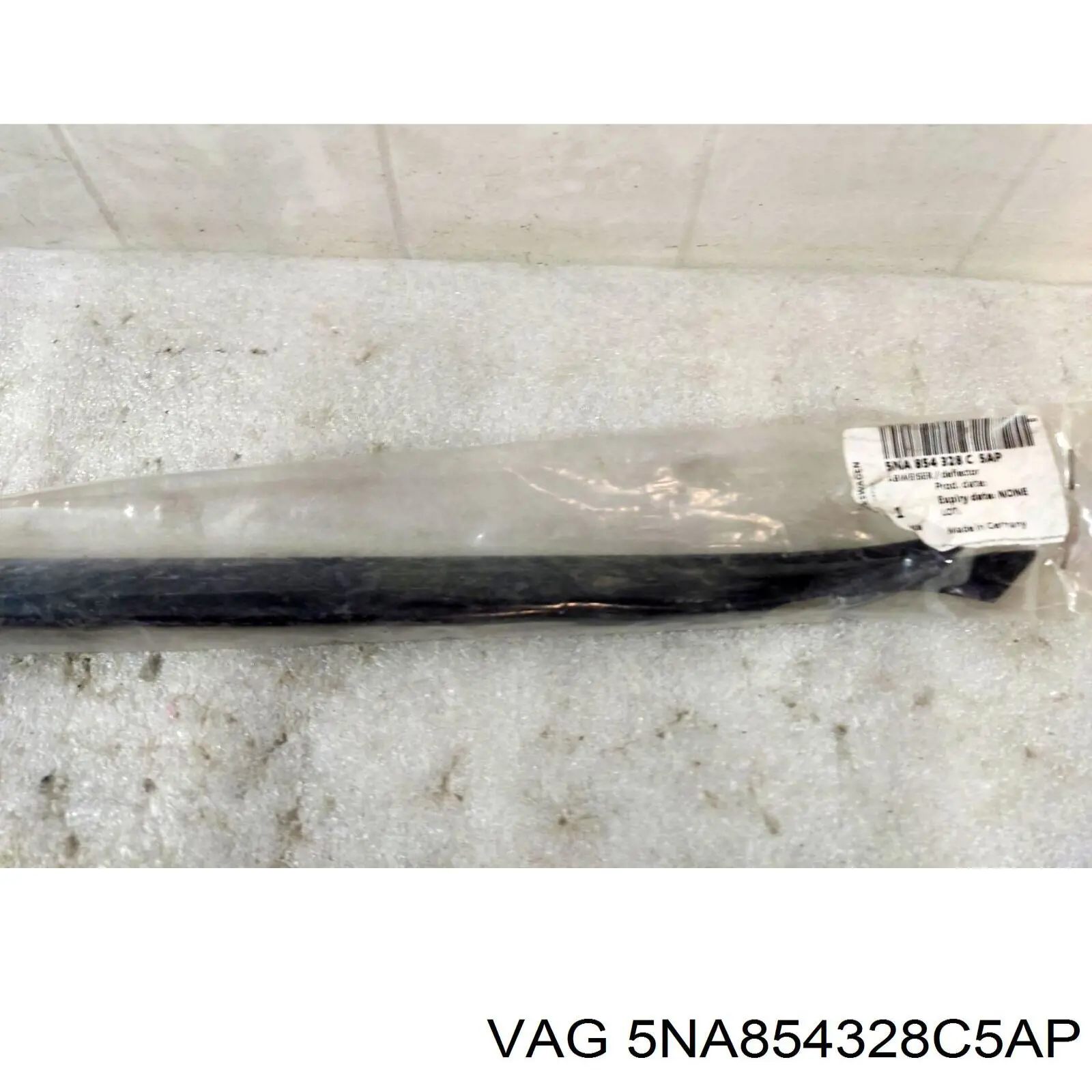 Молдинг ветрового стекла правый VAG 5NA854328C5AP цена, от 85.87 USD