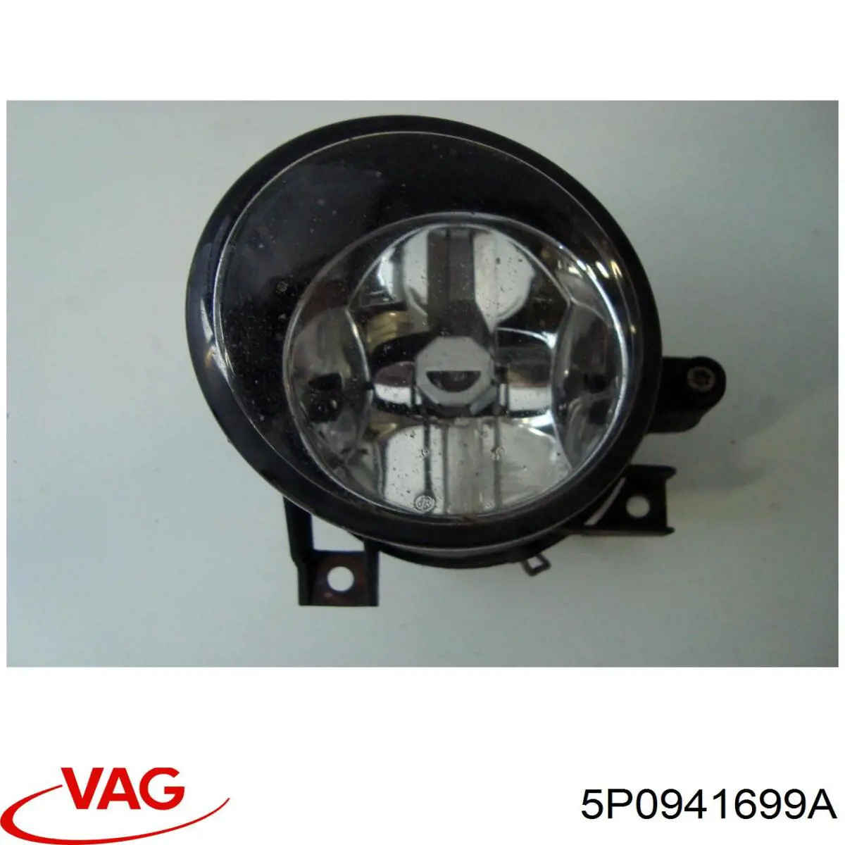Купить 5P0941699A VAG Противотуманка левая