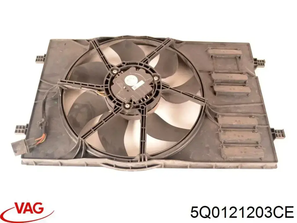 5Q0121203CE VAG difusor do radiador de esfriamento, montado com motor e roda de aletas