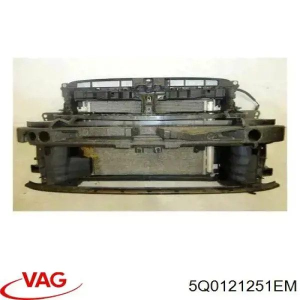 Радиатор охлаждения VAG 5Q0121251EM