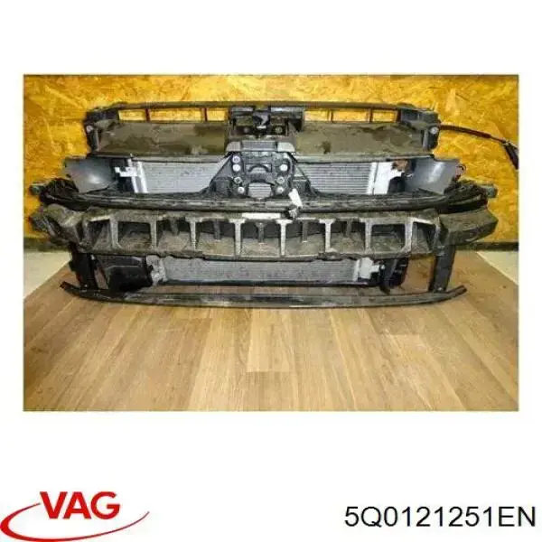 Купить 5Q0121251EN VAG Радиатор водяной