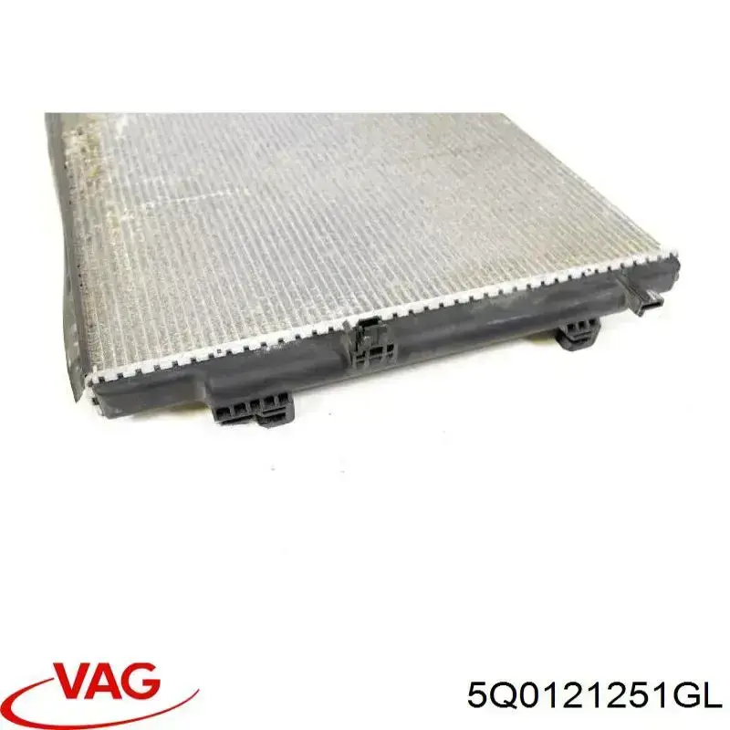 Купить 5Q0121251GL VAG Радиатор водяной