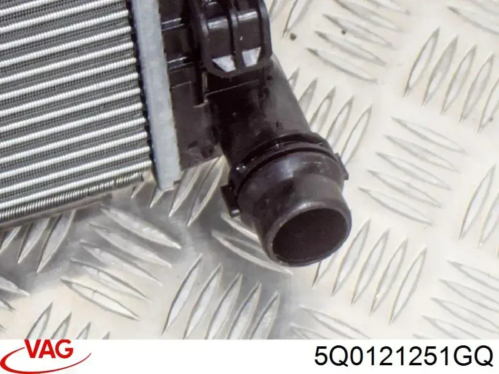 Compre 5Q0121251GQ VAG Radiador de esfriamento de motor