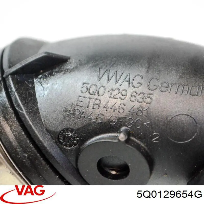 Купить 5Q0129654G VAG Патрубок воздушный, вход в турбину (наддув)