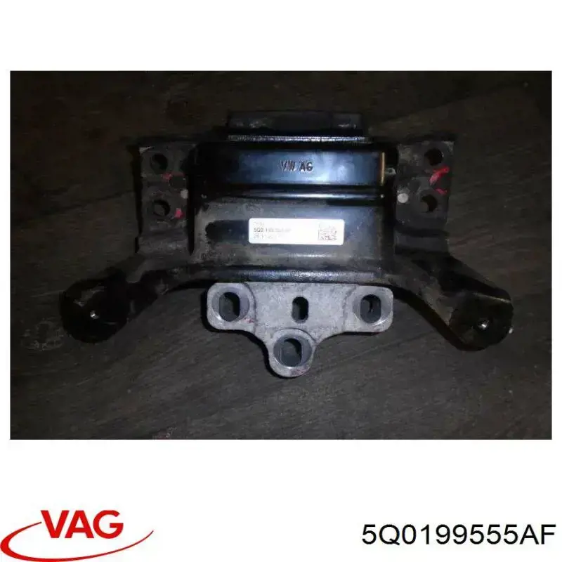 Левая подушка двигателя Volkswagen Golf 