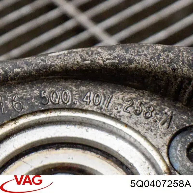 Цапфа (поворотный кулак) передний правый VAG 5Q0407258A цена, от 101.35 USD