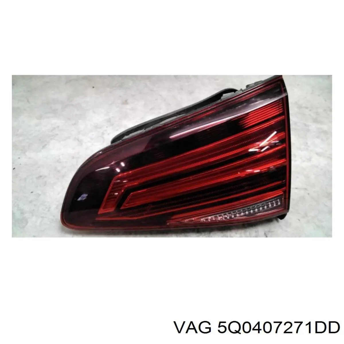 5Q0407271DD VAG Полуось передняя левая