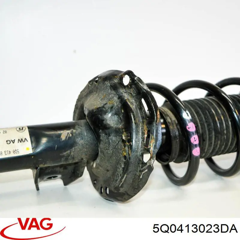 Амортизаторы передние VAG 5Q0413023DA