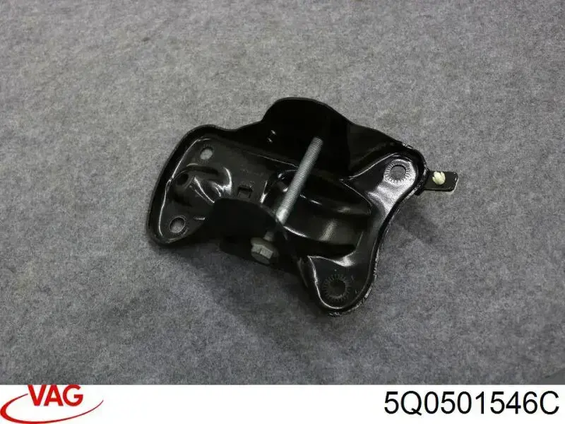 Купить 5Q0501546C VAG Кронштейн задней балки